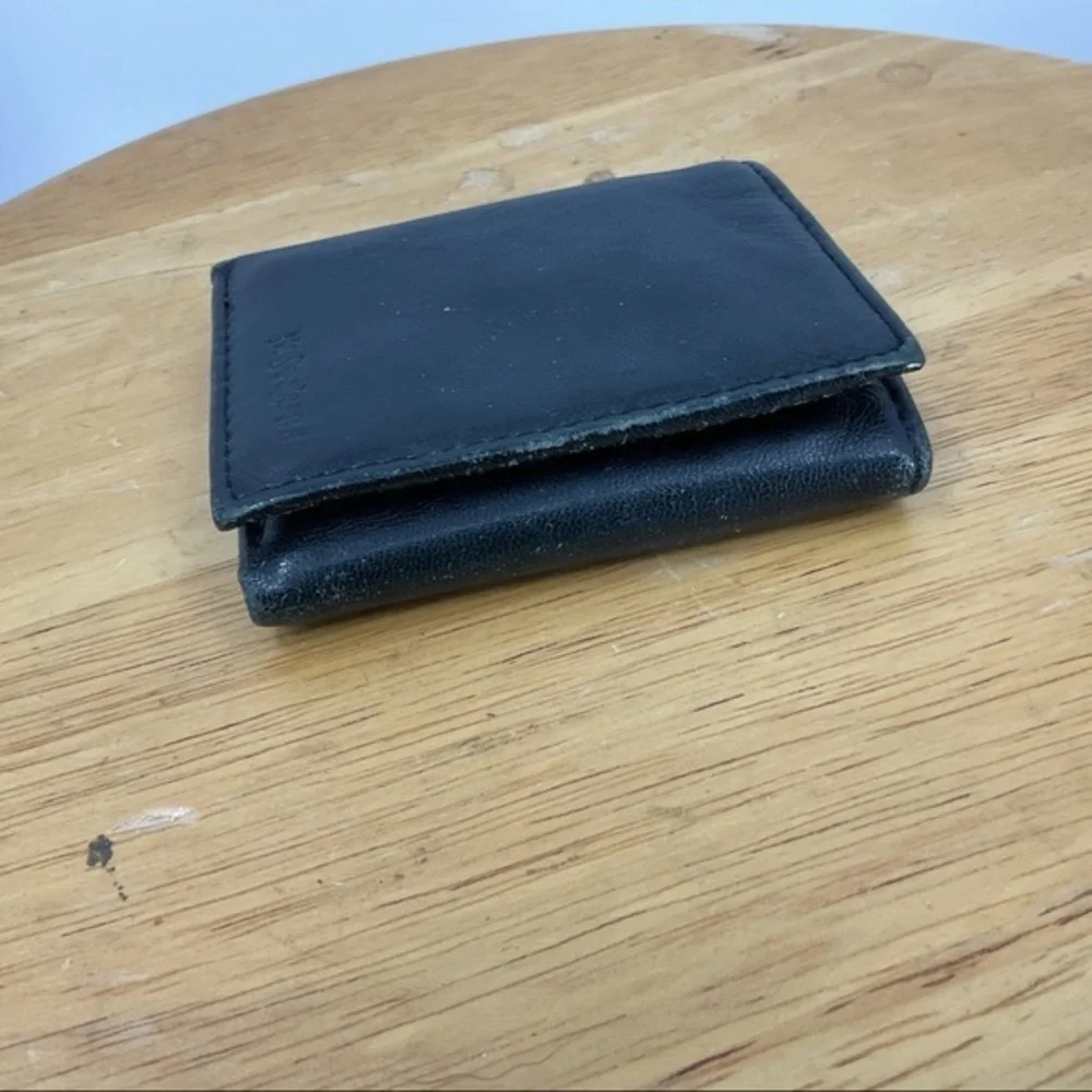 Ives Saint Laurent men’s tri fold black leather wallet